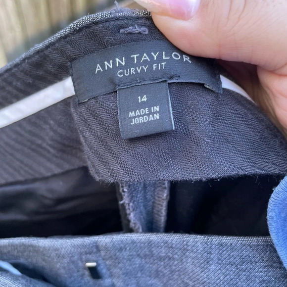 ANN TAYLOR CURVY FIT DRESS PANTS - Picture 3 of 5